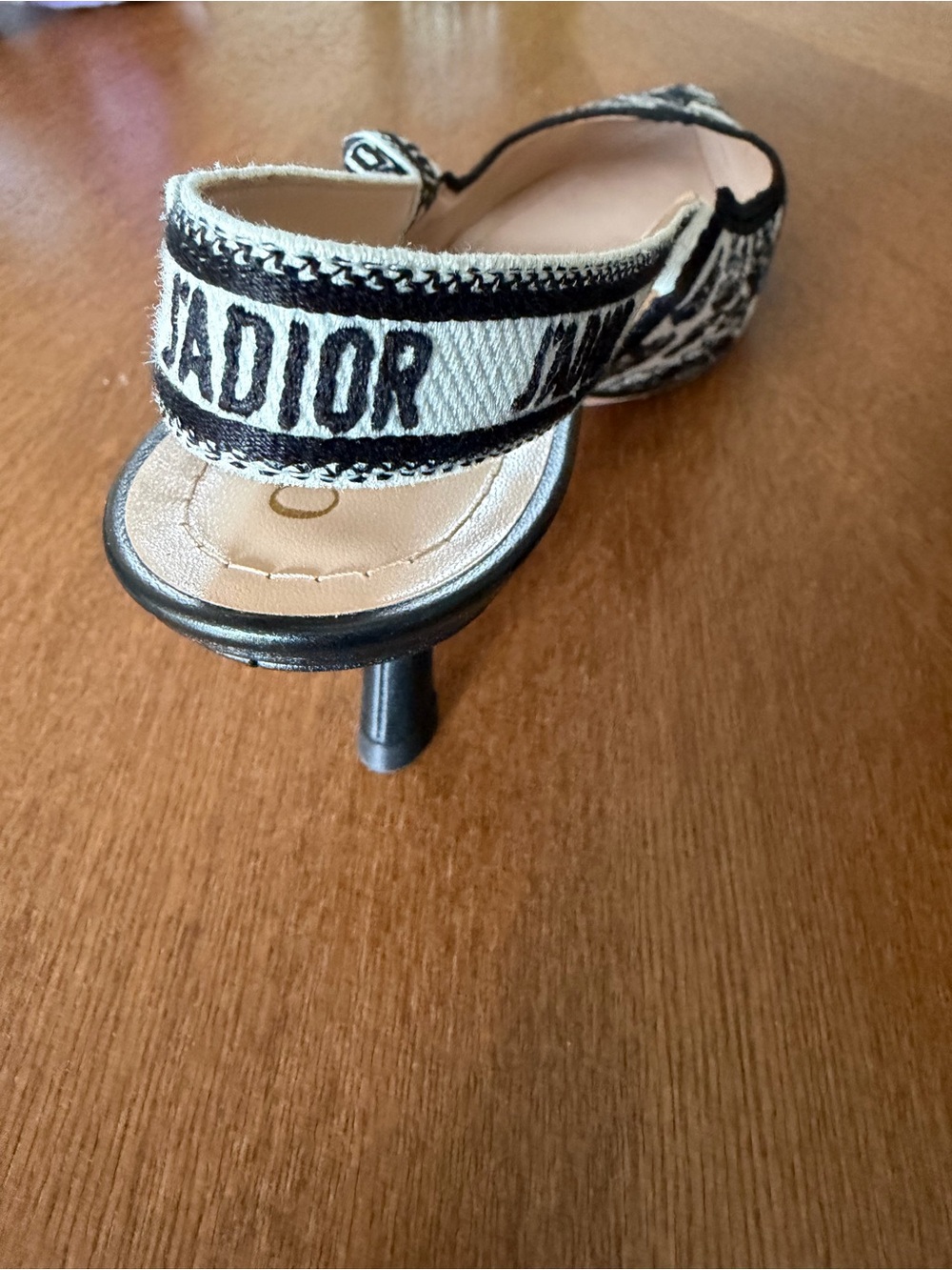 Dior Black & White Printed Pointed Slingback Pumps - Picture 8 of 16
